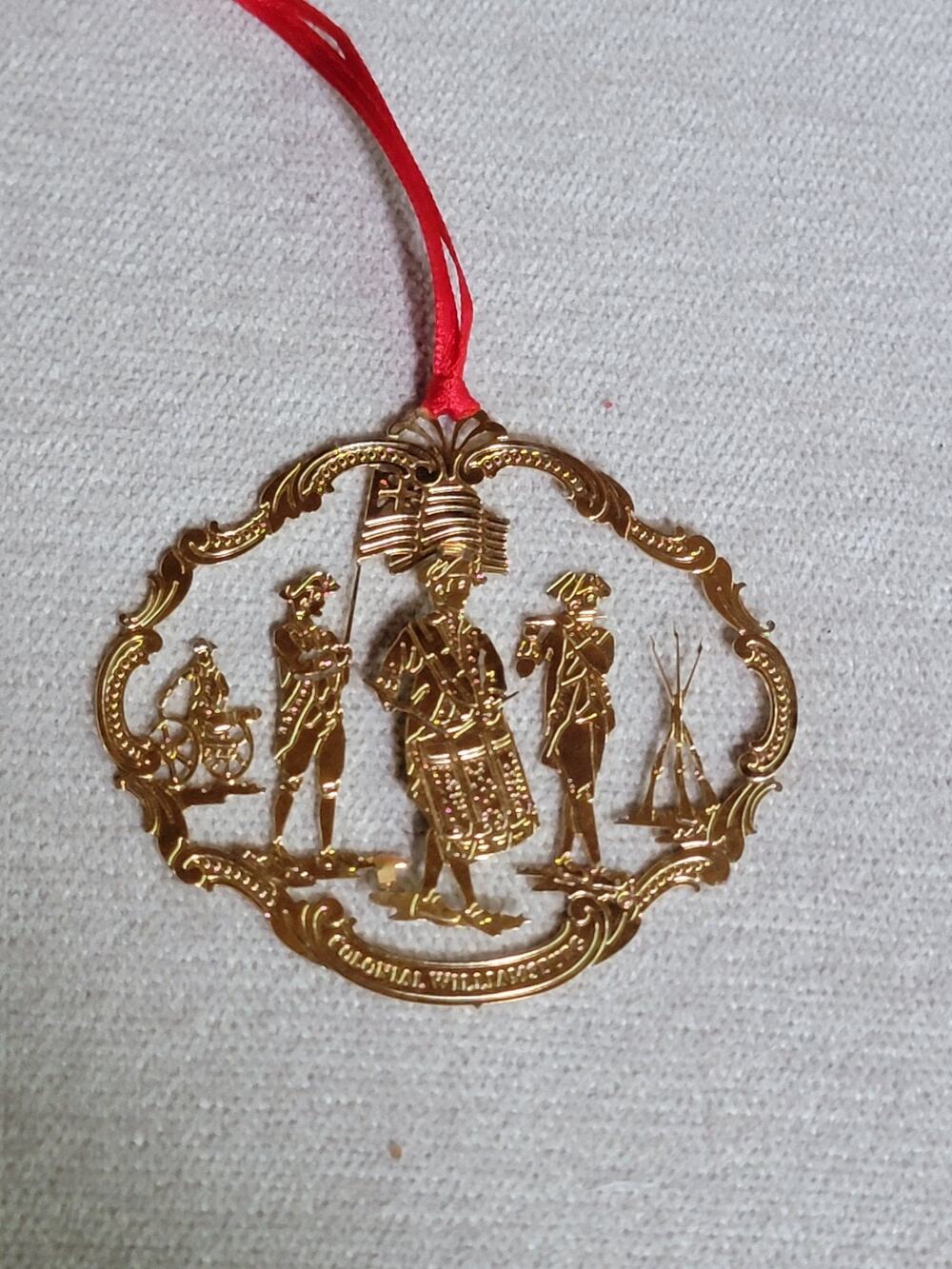 Colonial Williamsburg Virginia Gold Tone Brass Filigree Ornament